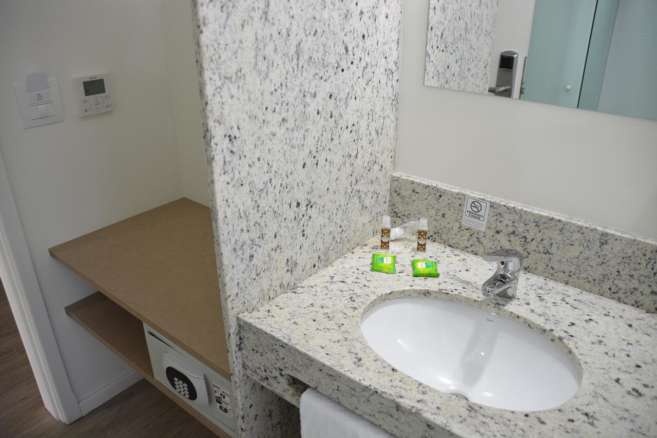 Hotel Buganville Express Кастро Екстериор снимка